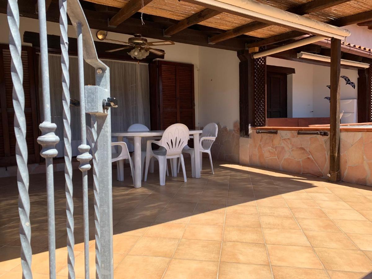 Appartamento I Geranei Centro San Teodoro  Exterior foto